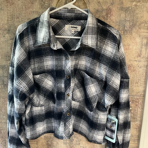 Crop top - Picture 3 of 3